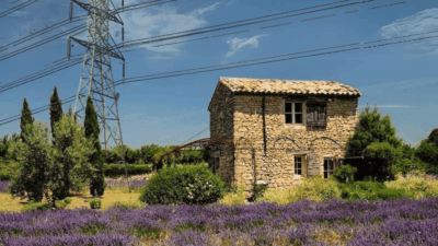est-il autoriser d'habiter sous une ligne haute tension